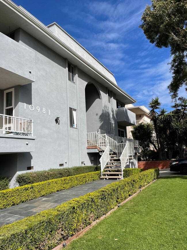 Photo - LUXURY LIVING AT AN AFFORDABLE PRICE