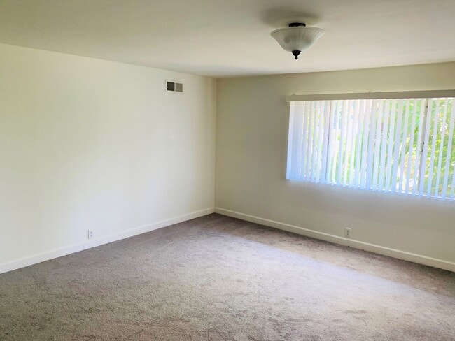 Photo - 1021 Grove