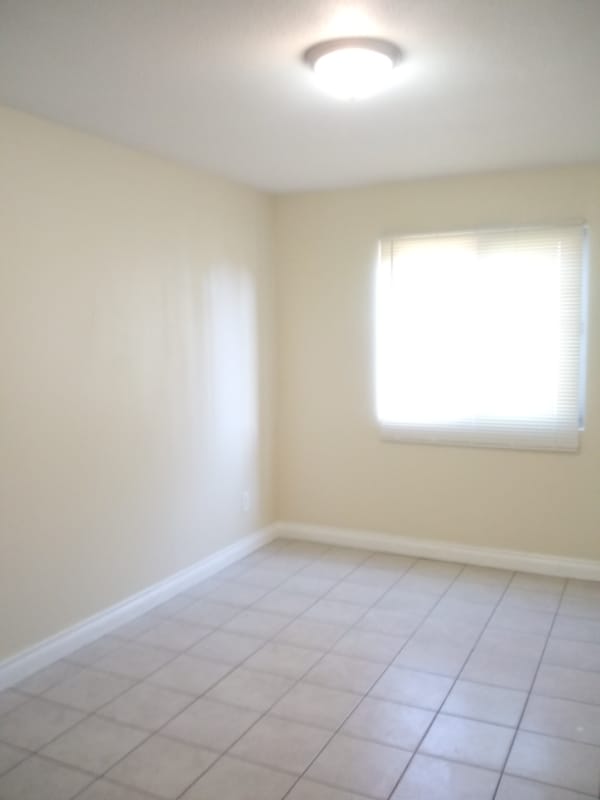 Photo - 304 E Sunkist St