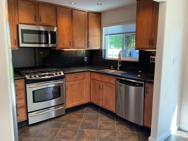 Photo - 75325 Pino Dr