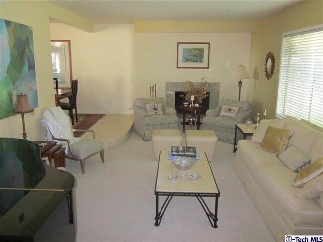 Photo - 2716 Ridgepine Dr