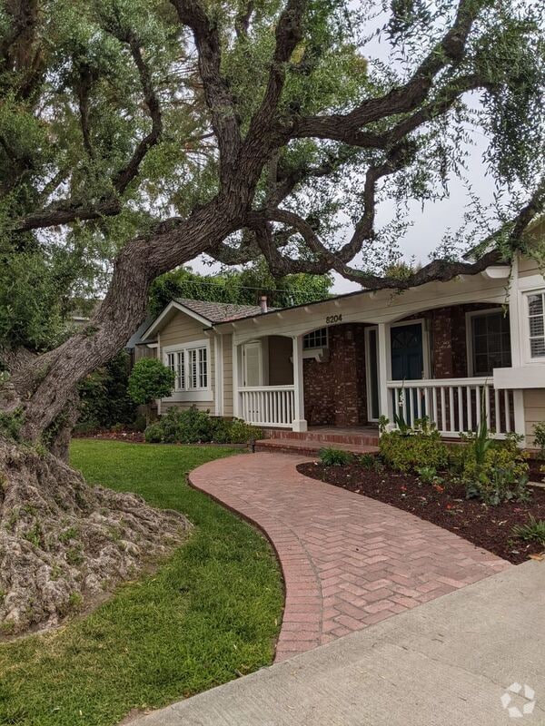 Building Photo - 8204 Calmada Ave Rental