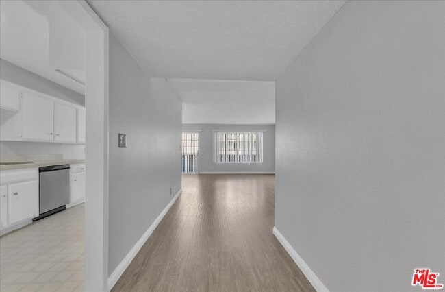 Photo - 4647 Willis Ave Unit 212