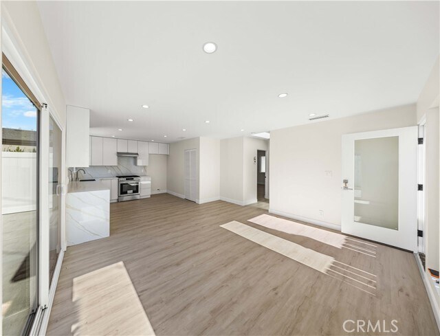 Photo - 8145 Morse Ave