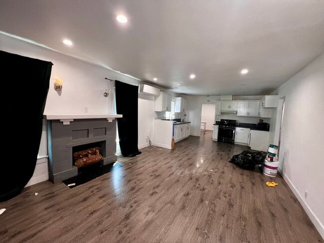 Photo - 3322 W 66th St Unit 1