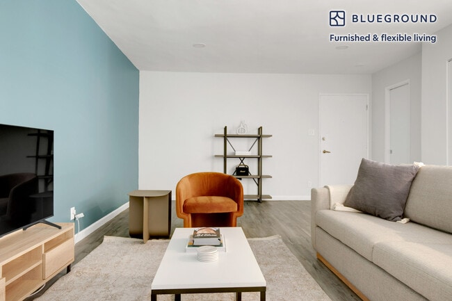 Photo - 115 N Wetherly Dr Unit FL2-ID777