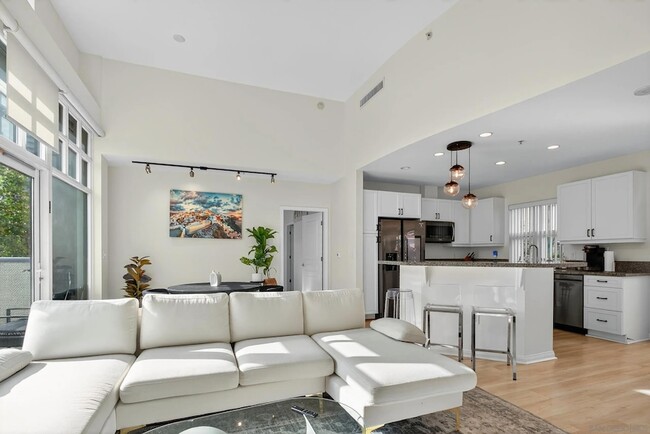 Photo - 555 Front St Unit 206