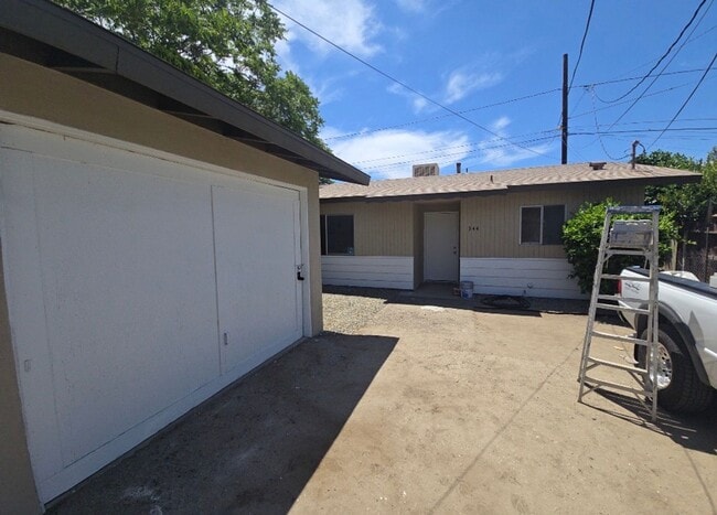 Building Photo - FOR RENT!!! AVAIL 6/1/26