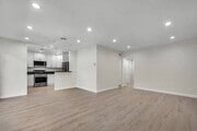 Photo - Stunning 2+2 in a mid-century complex Unit 15