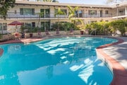 Pool - Huntington Parkside