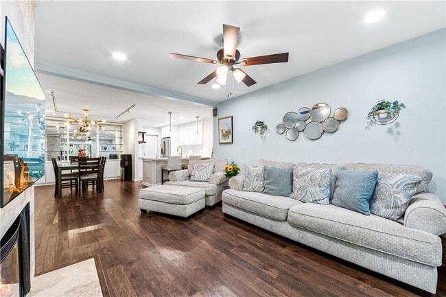 Photo - 7890 E Spring St