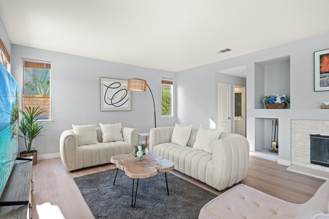 Photo - 10919 Mirador Dr