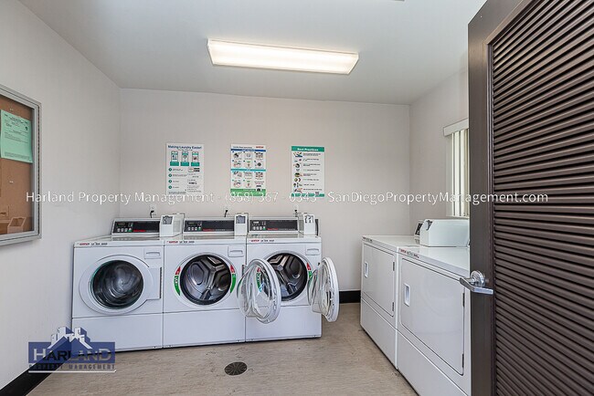 Building Photo - 1012 A Ave Unit 1018B