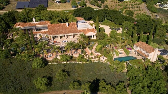 Building Photo - 3756 Foothill Rd