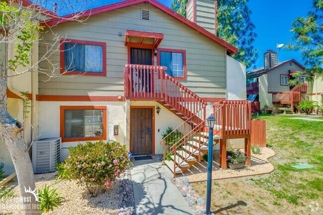 Building Photo - Charming 2Bdm 2Ba Upstairs Condo with Deta... Unit APT 5