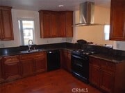 Photo - 127 W H St