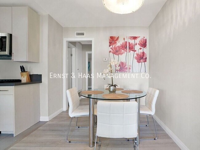 Photo - 17071 Oak Ln Unit C