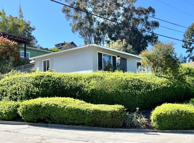 Building Photo - 604 Pennsylvania Ave Rental