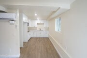 Photo - 448 W 41st Pl