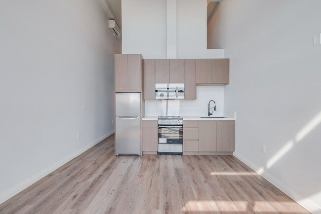 Photo - Stunning 2 Story Modern Lofts in Koreatown - 6 Weeks Free Move In Special! Unit 302