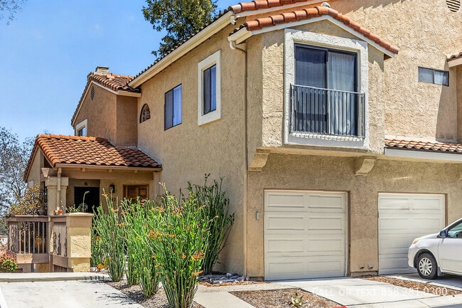 Building Photo - 11904 Paseo Lucido Unit #142