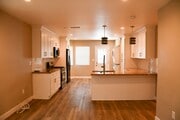 Photo - Orange (874-826) North Unit Orange (874) North