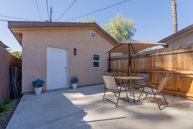 Building Photo - 7443 Jordan Ave