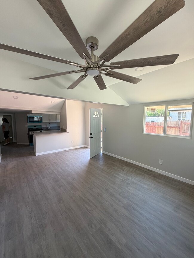 Photo - 2420 Ridgeway Dr