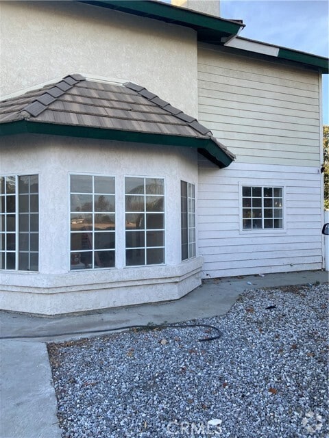 Building Photo - 632 N Birch Ave Rental
