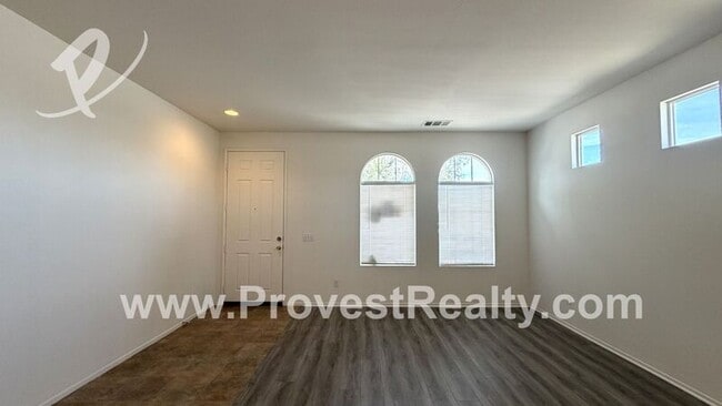 Photo - 12383 Luna Rd