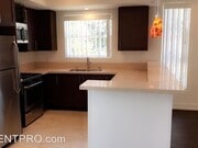 Photo - 14802 Delano St Townhome