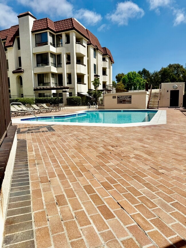 Photo - 5875 Friars Rd Townhome