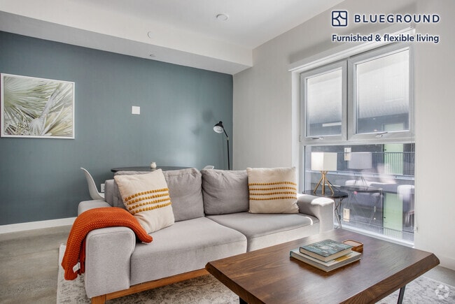 Building Photo - 3630 Overland Ave Rental