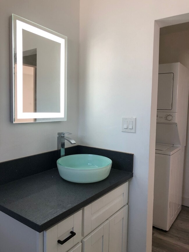 Photo - 2139 Pacific Ave Unit C