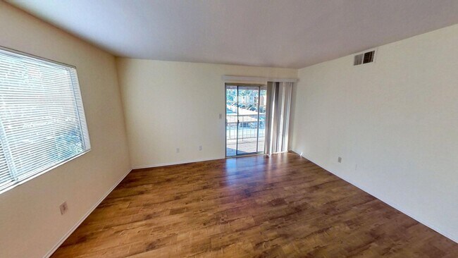 Photo - 24549-24555 Canada St. Unit 24549 Canada St.