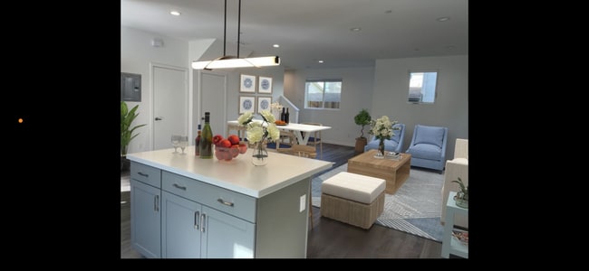 Building Photo - 1260 E Santa Clara St Unit 1260 E Santa Clara St