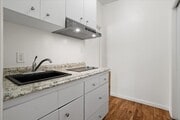 Photo - 1646 Berkeley St Unit 5