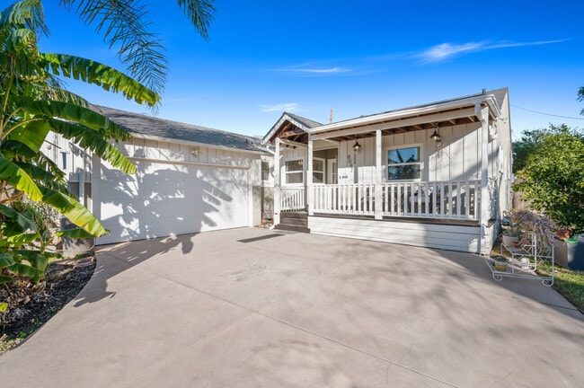 Photo - 8042 Nestle Ave