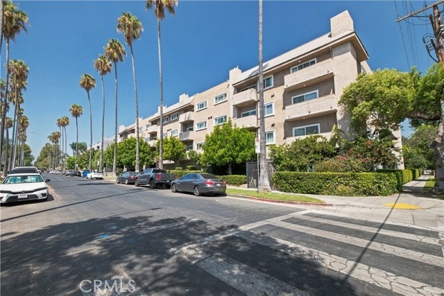 Building Photo - 14607 Erwin St Unit 308