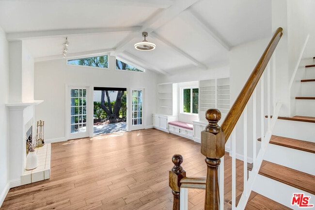 Photo - 2401 Olive Ave