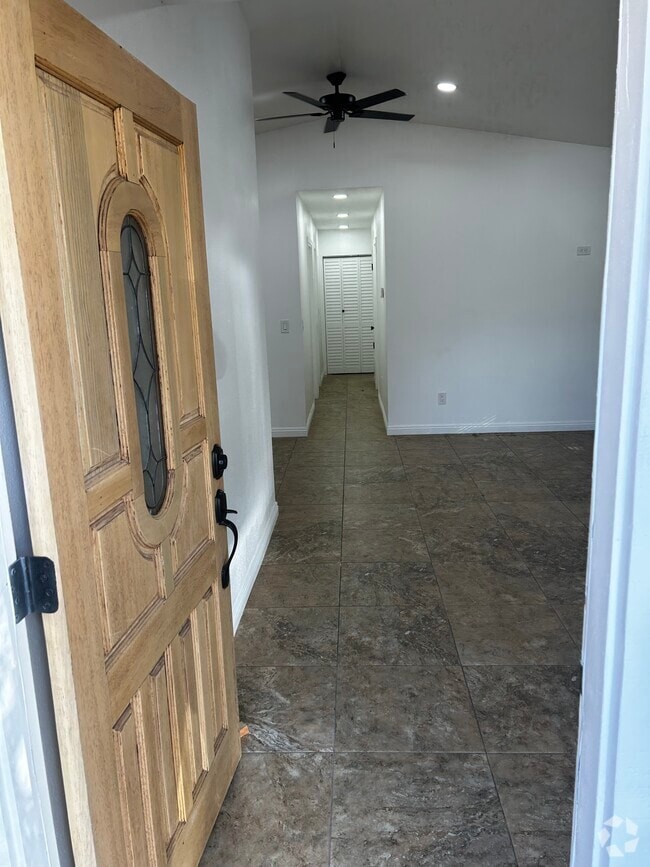 Building Photo - 1723 Buckman Springs Rd Rental