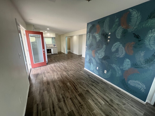 Building Photo - 1821 Cypress Ave Rental