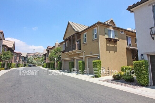 Photo - 28440 Mirabelle Ln Townhome
