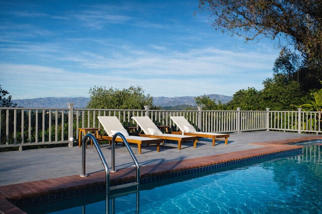 Photo - 2050 Cyprean Dr