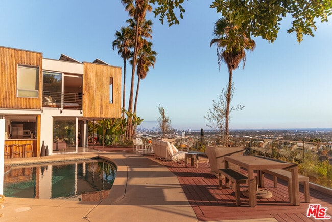 Photo - 7650 Curson Terrace