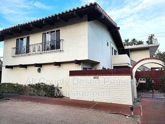 Building Photo - 550 El Cielo Rd