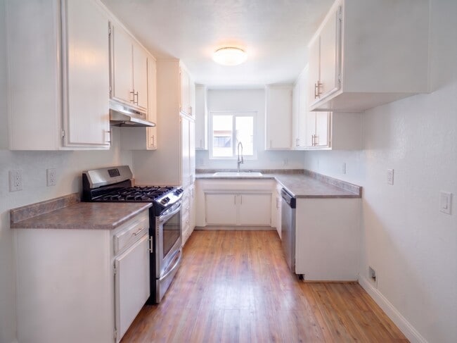 Photo - 604 E Orange Grove Ave