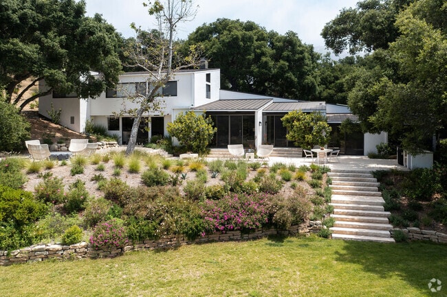 Building Photo - 901 Crater Camp Dr Rental