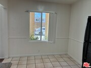 Photo - 15943 Victory Blvd