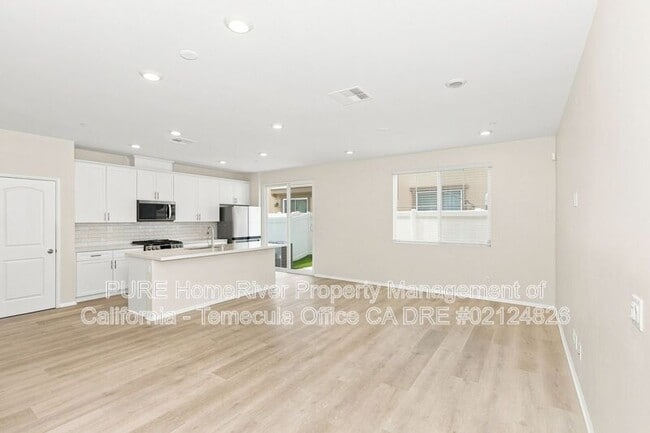 Photo - 40702 Birchfield Dr